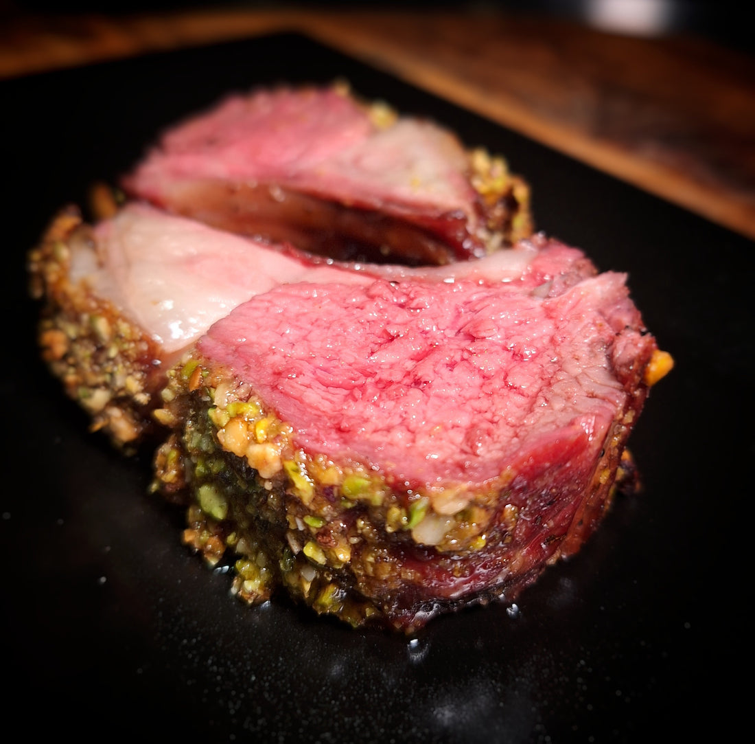 Lamsrack met pistache-crumble