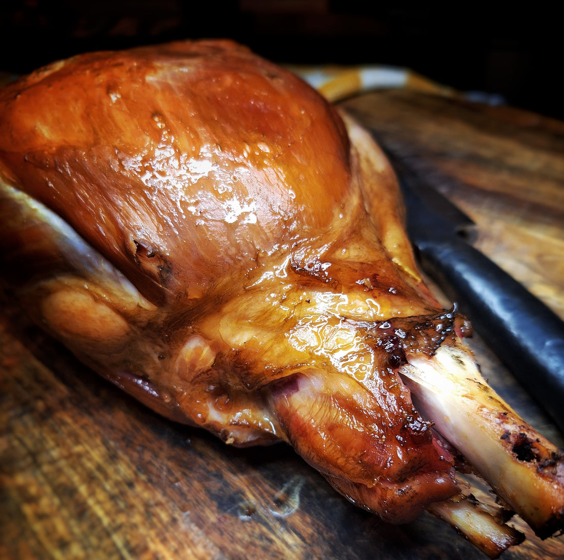 Speenvarken poot met honing glaze